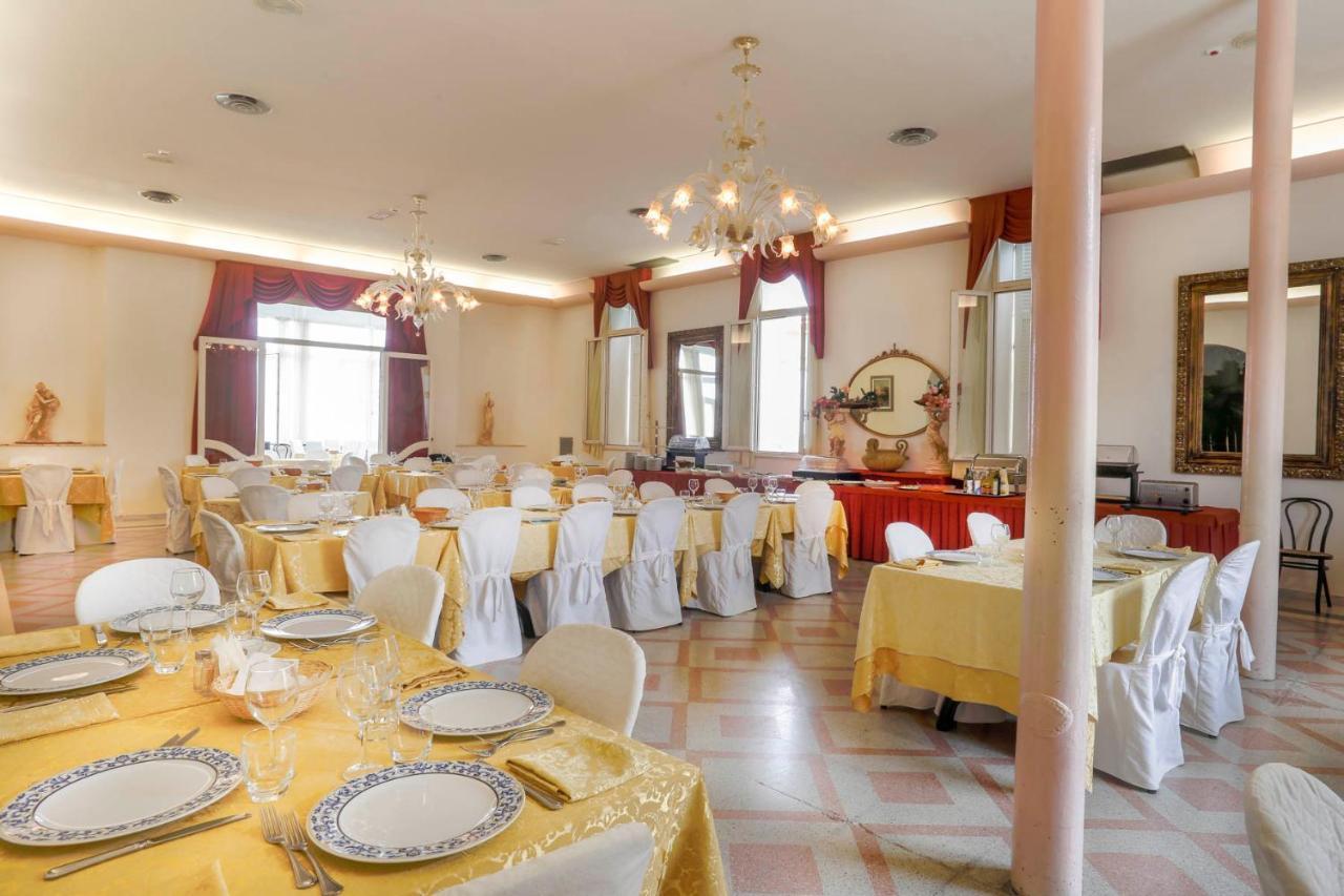 Hotel Lido Rimini Eksteriør bilde